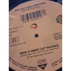 Red Hot Chili Peppers - Give it away