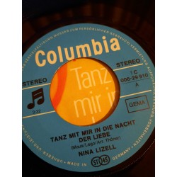 Nina Lizell - Tans'mit mir in die Nacht der Liebe /  Es regnet Rosen