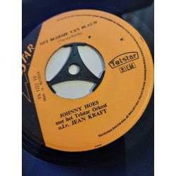 Johnny Hoes - Het bloesje van blauw